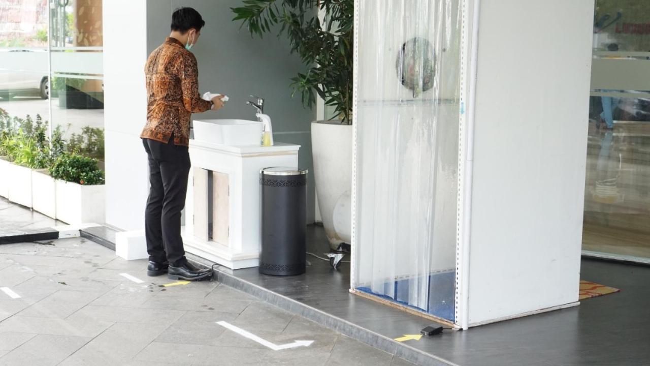 Hotel BW Luxury Jambi Exterior foto
