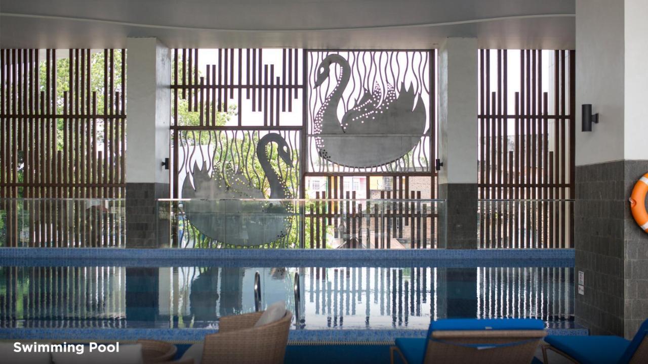 Hotel BW Luxury Jambi Exterior foto