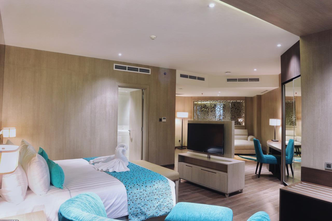 Hotel BW Luxury Jambi Exterior foto