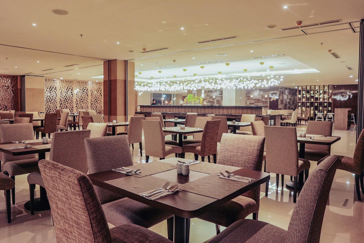 Hotel BW Luxury Jambi Exterior foto