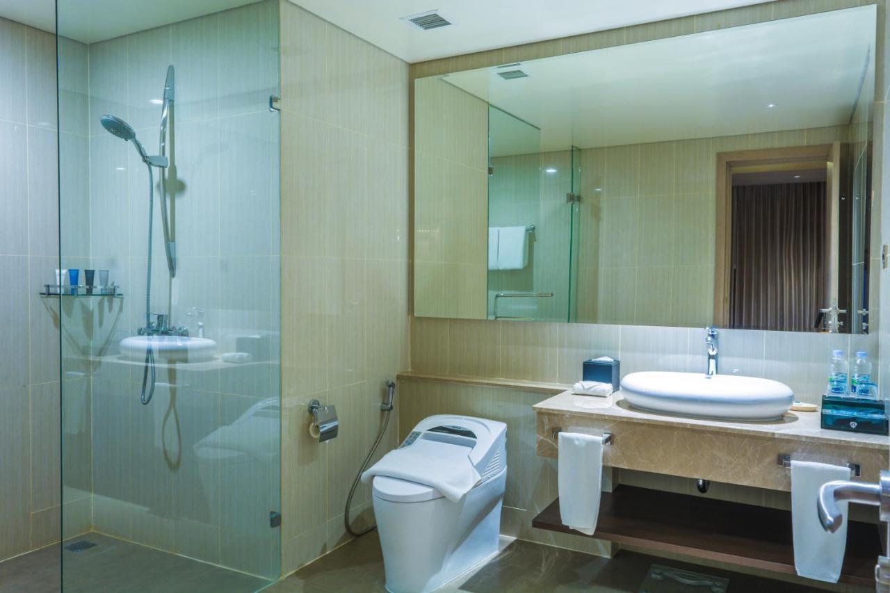 Hotel BW Luxury Jambi Exterior foto